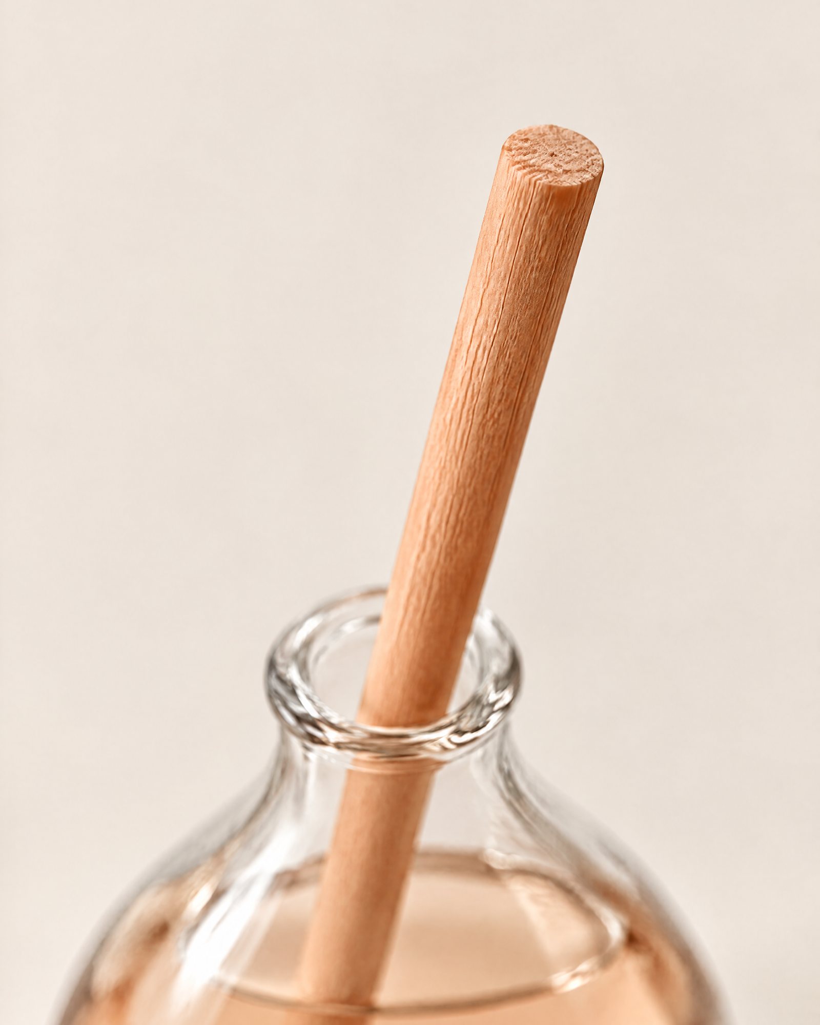Close-up of Neroli & Tuberose Reed Diffuser